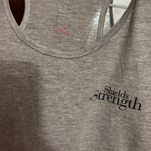 Like new shields if strength tank - Picture 3 of 4